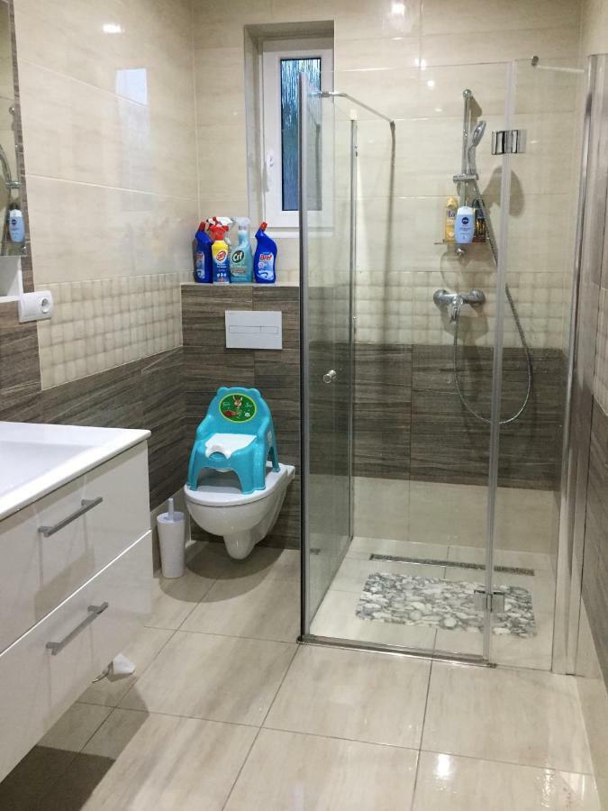 Family Apartments Mýto pod Ďumbierom 외부 사진